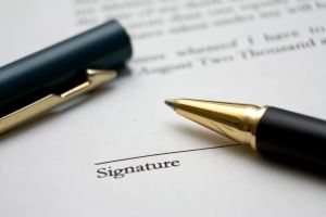 1221952_to_sign_a_contract_3.jpg